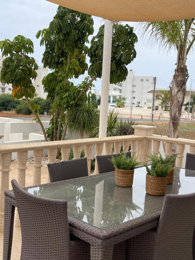 Tonia Seaview Villas Protaras Bagian luar foto